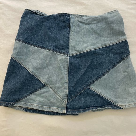 Madewell || Mini Patchwork Jean Skirt Size 28 - Picture 3 of 4